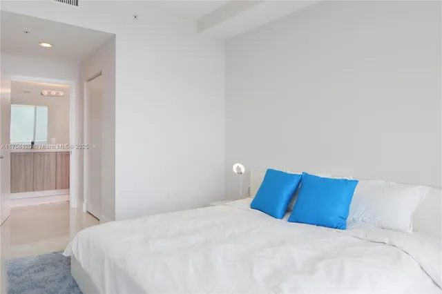 $5,950 | 6700 Indian Creek Drive, Unit PH5, Miami Beach, FL 33141