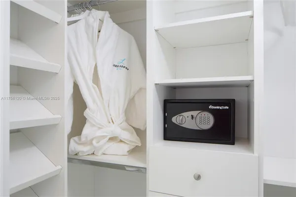 $5,950 | 6700 Indian Creek Drive, Unit PH5, Miami Beach, FL 33141