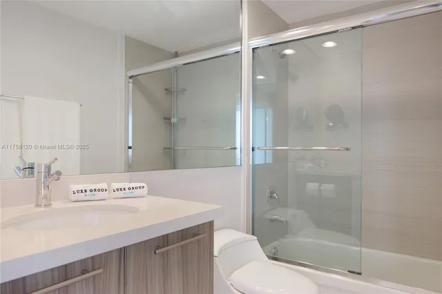 $5,950 | 6700 Indian Creek Drive, Unit PH5, Miami Beach, FL 33141