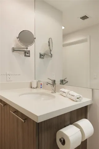 $5,950 | 6700 Indian Creek Drive, Unit PH5, Miami Beach, FL 33141