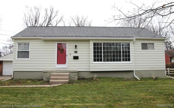 $2,000 | 1212 Ottawa Drive, Royal Oak, MI 48073