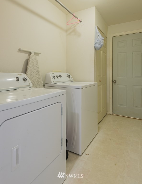 26431 Barrett Road Northeast Kingston, WA 98346 - Photo 14 of 16 Gallery Image 14