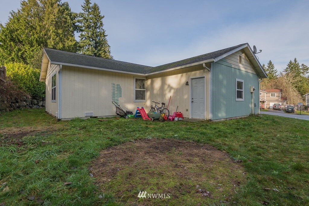 26431 Barrett Road Northeast Kingston, WA 98346 - Photo 15 of 16 Gallery Image 15