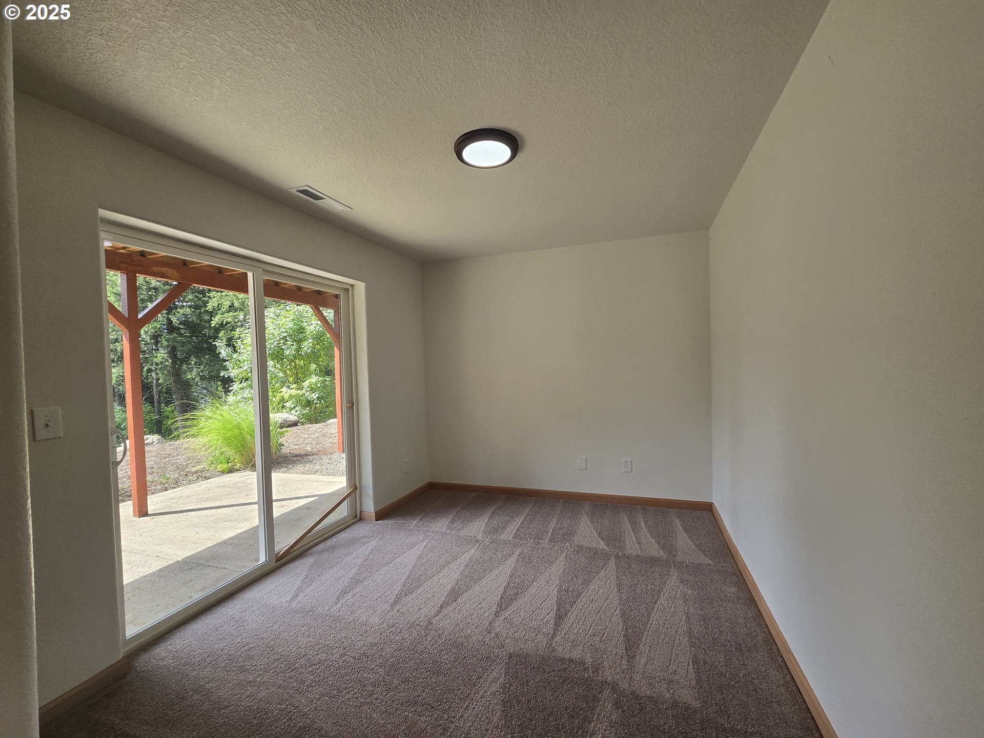 85 Southwest Monda Road Stevenson, WA 98648 - Photo 26 of 48 Bedroom