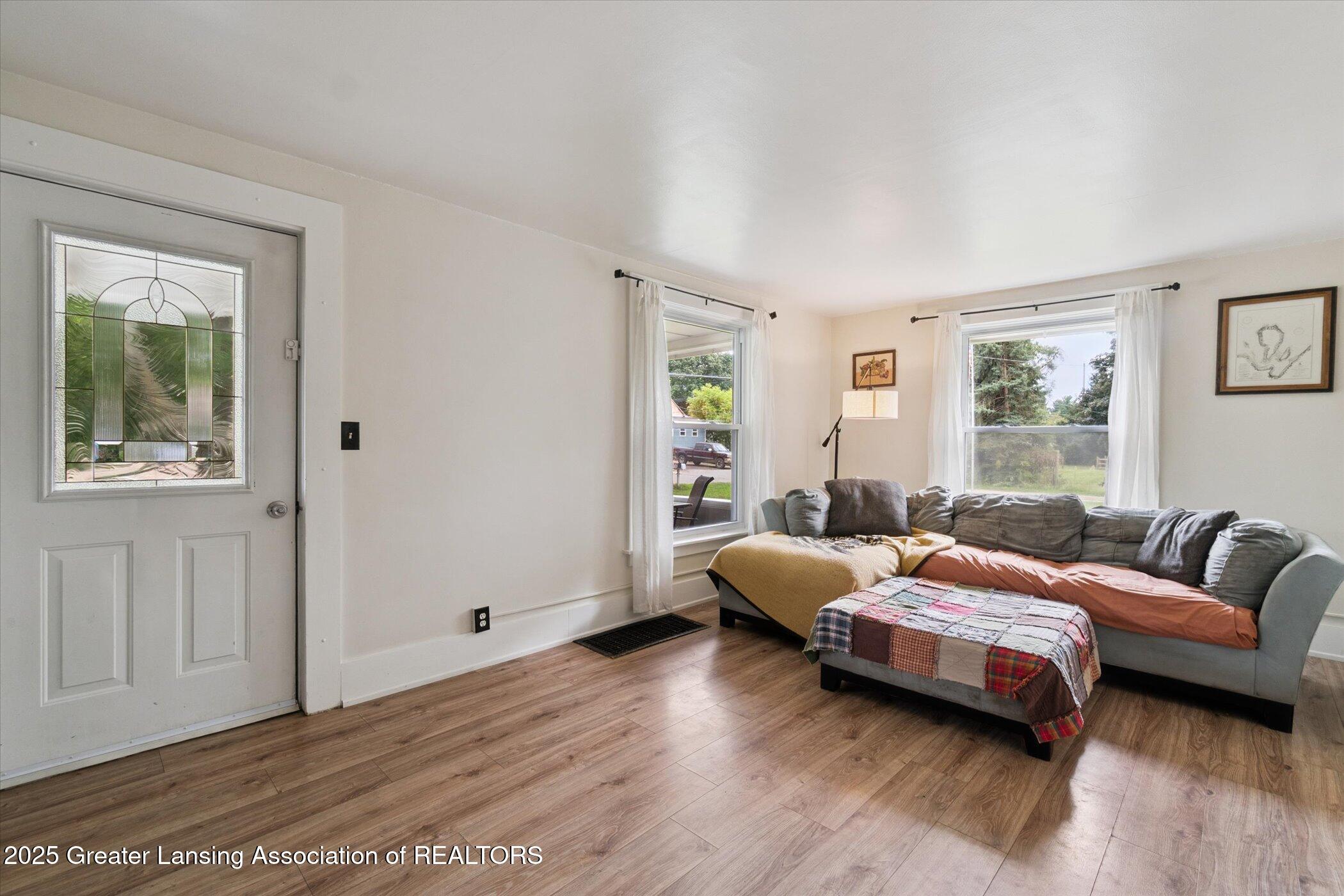 326 Stoner Road Lansing, MI 48917 - Photo 13 of 56 13-326-Stoner-Rd-Lansing-MI-48917-Window