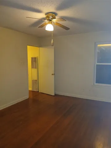 $1,200 | 3015 Avon Street, Unit 3015, Dallas, TX 75211