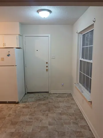 $1,200 | 3015 Avon Street, Unit 3015, Dallas, TX 75211