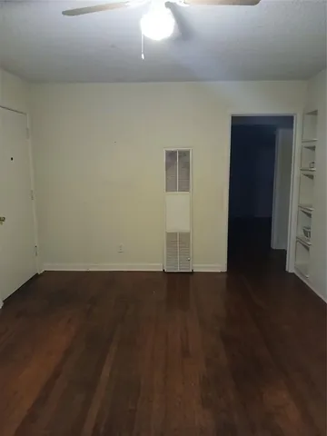 $1,200 | 3015 Avon Street, Unit 3015, Dallas, TX 75211