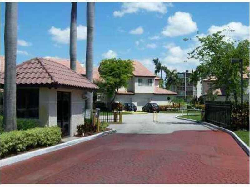 3527 Inverrary Boulevard, Unit 3527 Lauderhill, FL 33319 - Photo 4 of 6 Exterior Front