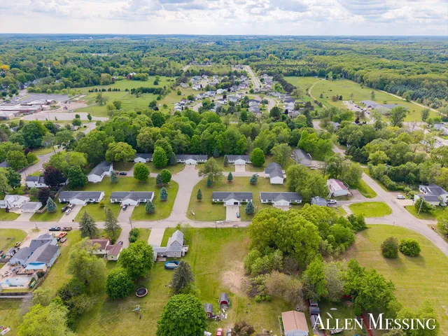 $29,900 | 740 Crawford Street, Belding, MI 48809