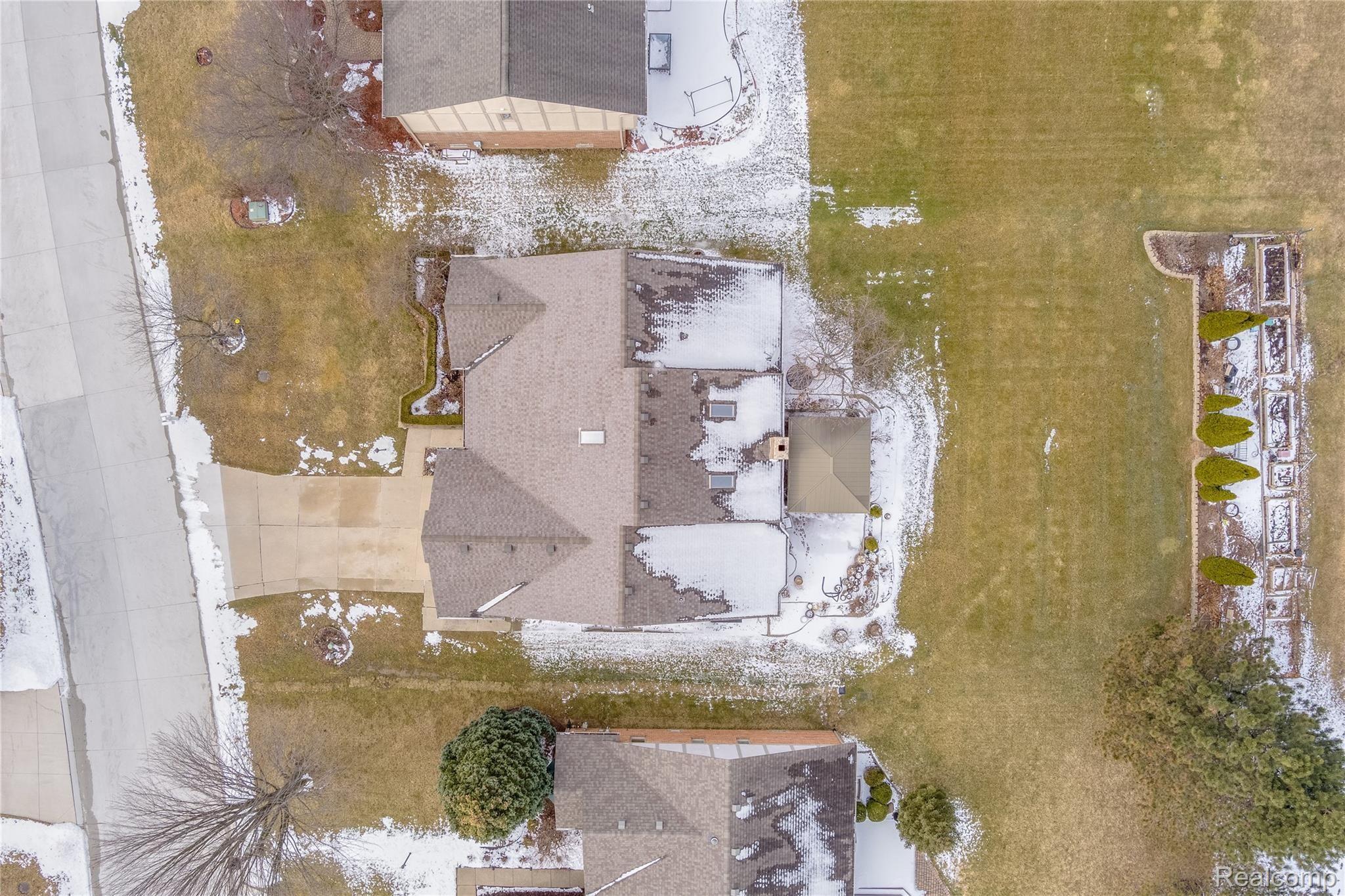 541 Lexington Drive Rochester, MI 48307 - Photo 8 of 58 541 Lexington-1-7.jpg