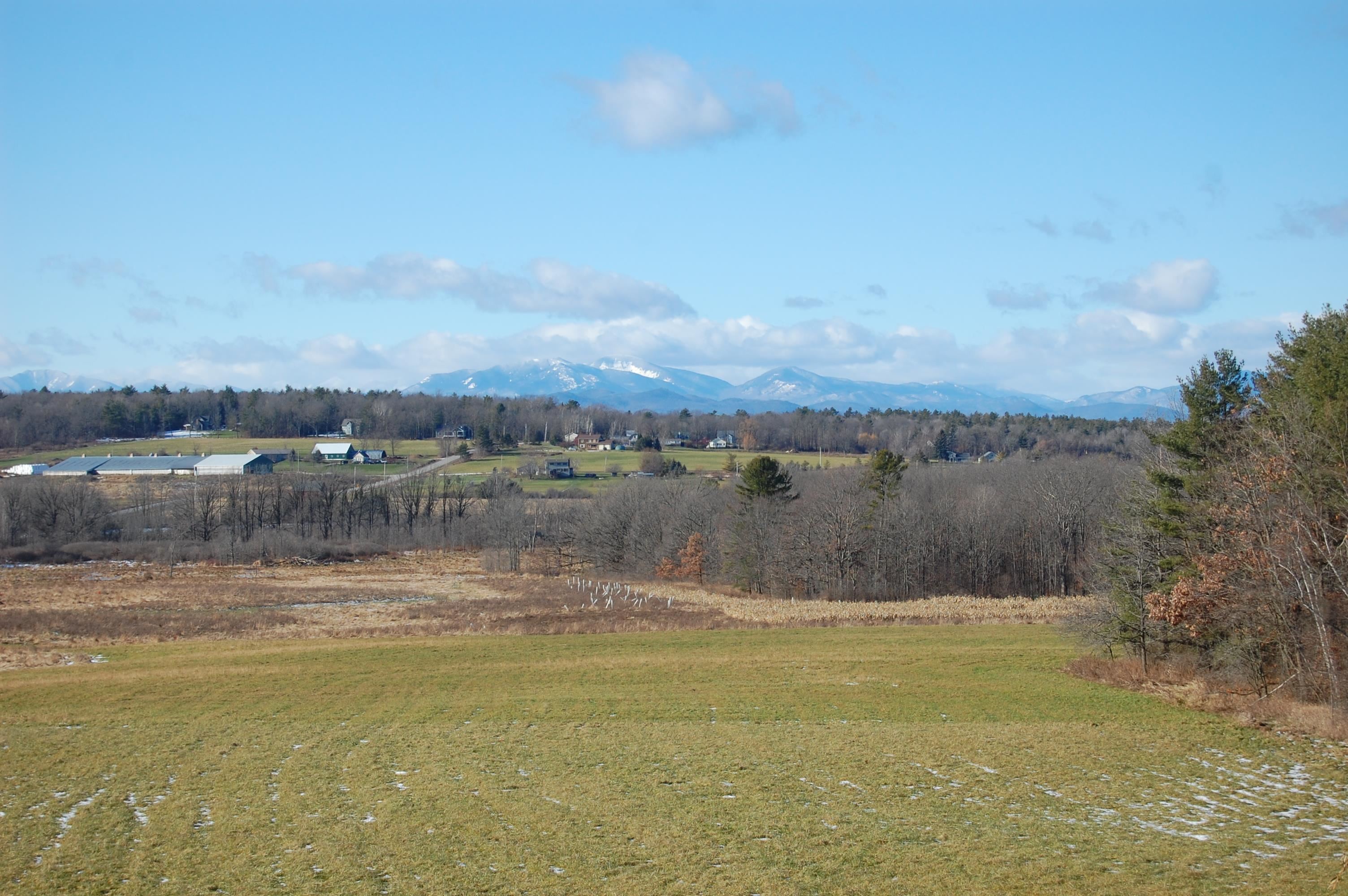 211 Raymond Road Ferrisburgh, VT 05491 - Photo 2 of 40 Gallery Image 2