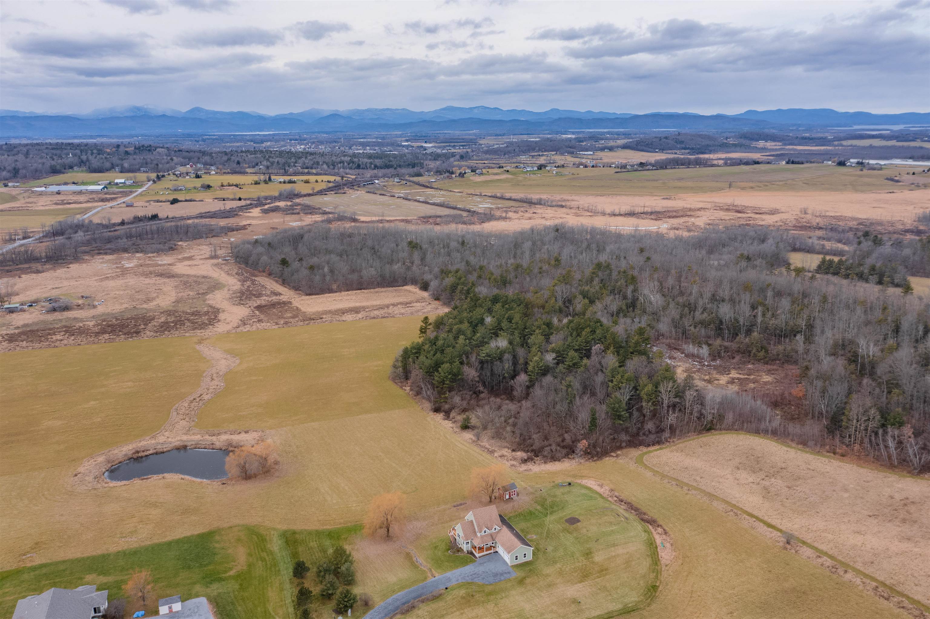 211 Raymond Road Ferrisburgh, VT 05491 - Photo 5 of 40 Gallery Image 5