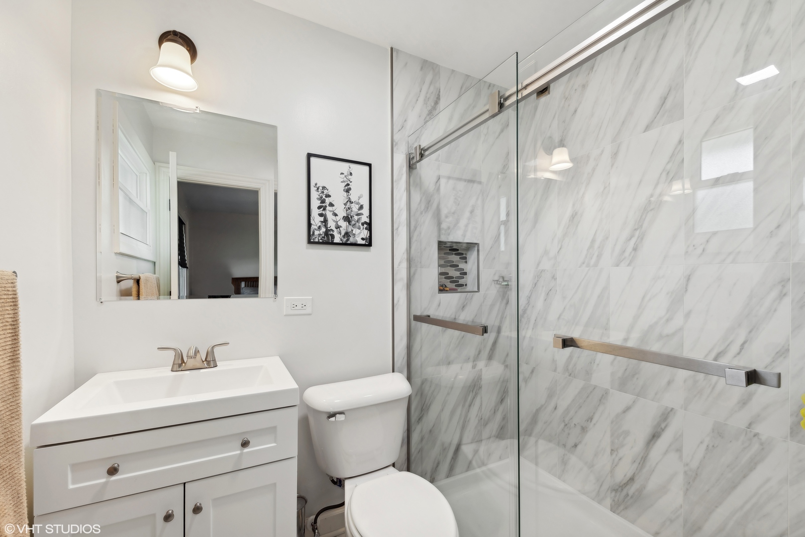450 Landmeier Road Elk Grove Village, IL 60007 - Photo 8 of 12 Gallery Image 8