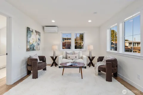 $659,950 | 1004 North 48th Street, Unit C, Seattle, WA 98103