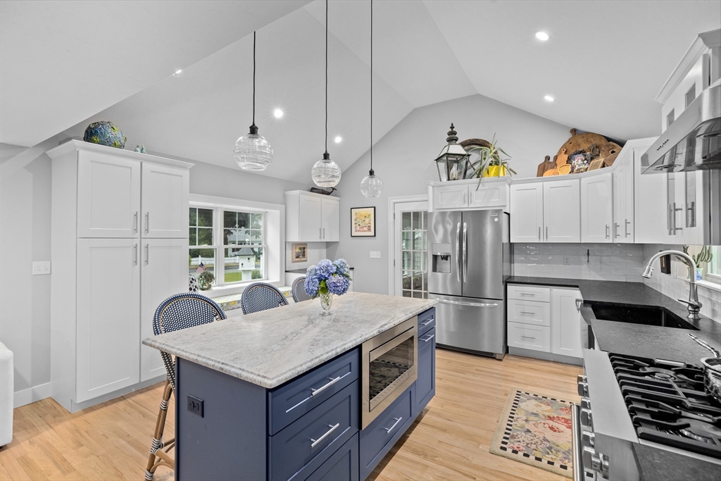 34 Arrowhead Road Duxbury, MA 02332 - Photo 7 of 41 Gallery Image 7