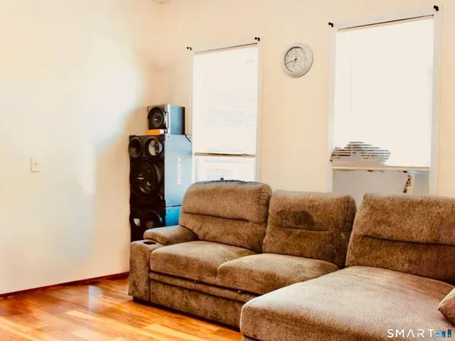 $1,900 | 250 Orange Street, Waterbury, CT 06704