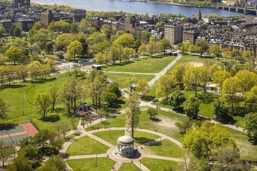 1 Avery Street, Unit PH1A Boston, MA 02111 - Photo 12 of 29 a picture of lake