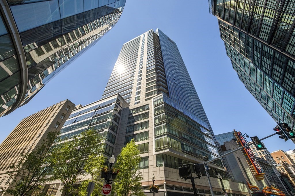 1 Avery Street, Unit PH1A Boston, MA 02111 - Photo 25 of 29 a view of a tall building