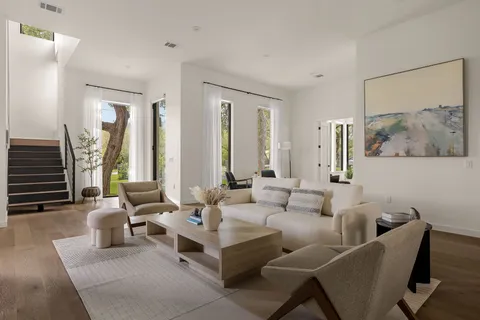 $3,900,000 | 208 Reveille Road, West Lake Hills, TX 78746