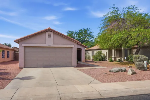 $1,900 | 15033 West Ventura Street, Surprise, AZ 85379