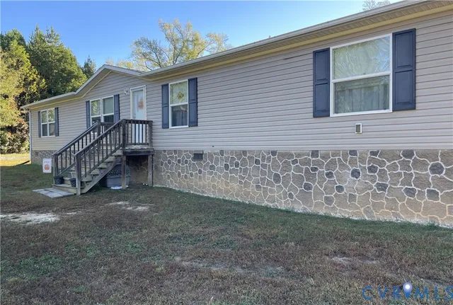 $299,000 | 7156 Double Bridges Road, Victoria, VA 23974