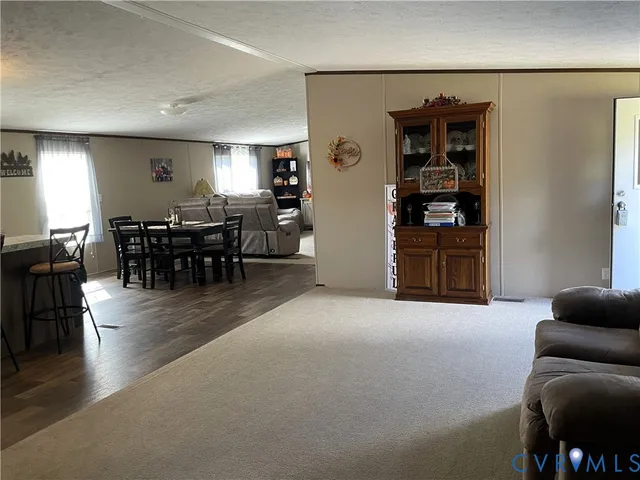 $299,000 | 7156 Double Bridges Road, Victoria, VA 23974