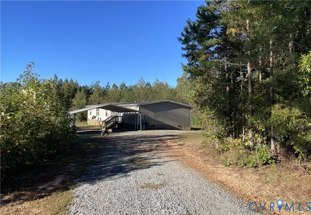 $299,000 | 7156 Double Bridges Road, Victoria, VA 23974