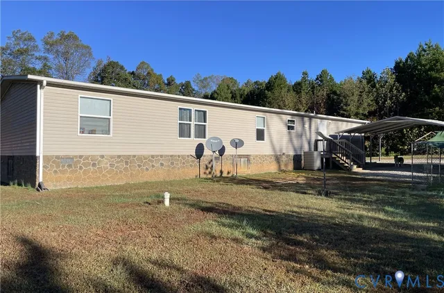 $299,000 | 7156 Double Bridges Road, Victoria, VA 23974