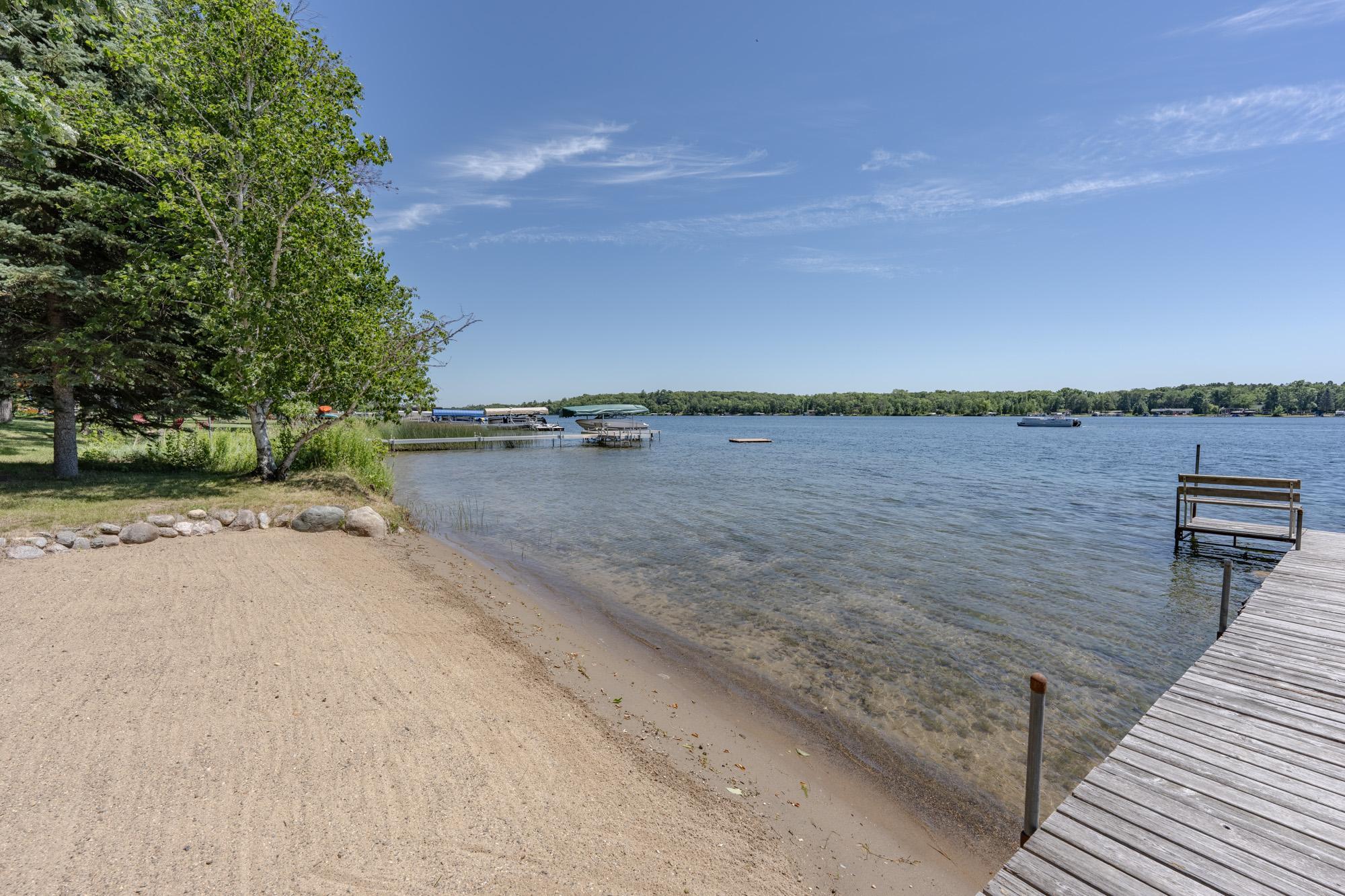 8811 Ossawinnamakee Road Breezy Point, MN 56472 - Photo 2 of 28