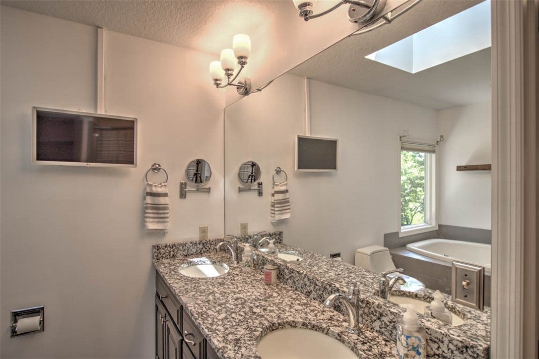2237 Western Drive Decatur, IL 62521 - Photo 27 of 42 Gallery Image 27
