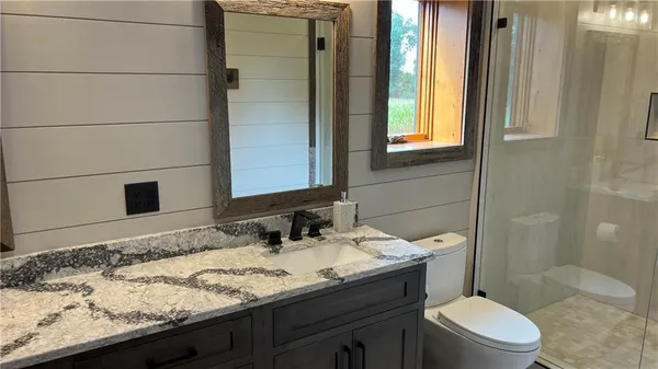 $699,999 | 807 Sewell Road, Lavonia, GA 30553