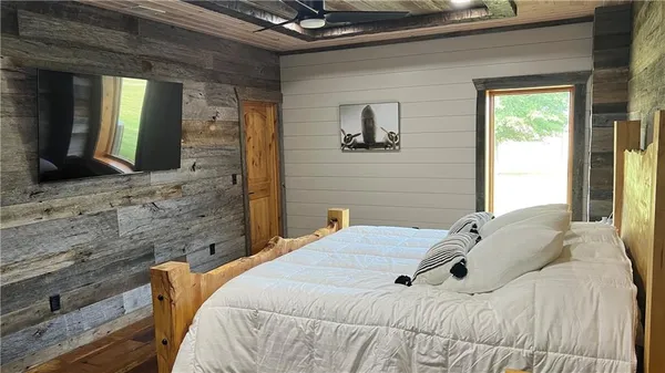 $699,999 | 807 Sewell Road, Lavonia, GA 30553