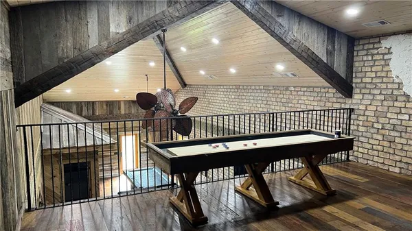 $699,999 | 807 Sewell Road, Lavonia, GA 30553