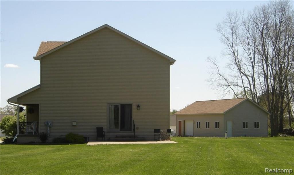 6722 Herbst Road Brighton, MI 48114 - Photo 4 of 20