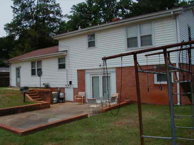 111 Chesterfield Road Greenville, SC 29605 - Photo 2 of 6 Gallery Image 2
