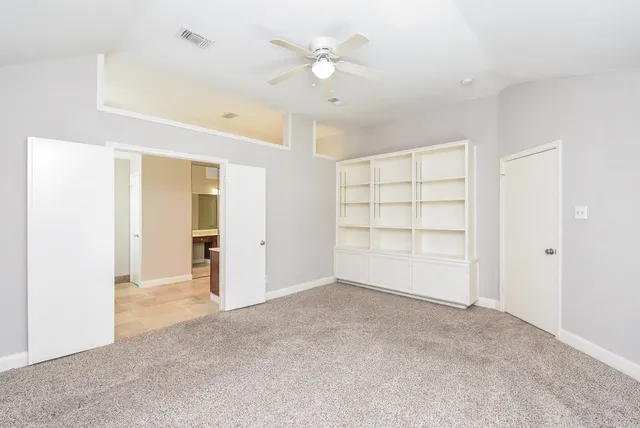 $2,400 | 3030 Great Lakes Avenue, Sugar Land, TX 77479