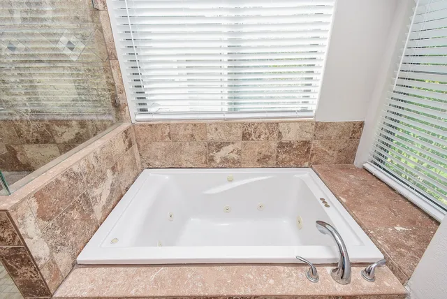 $2,400 | 3030 Great Lakes Avenue, Sugar Land, TX 77479