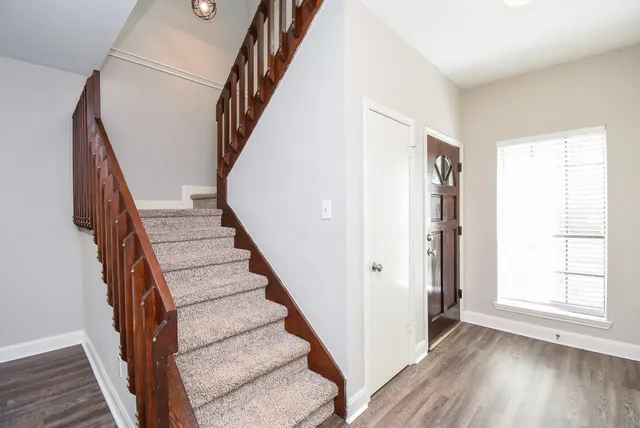 $2,400 | 3030 Great Lakes Avenue, Sugar Land, TX 77479