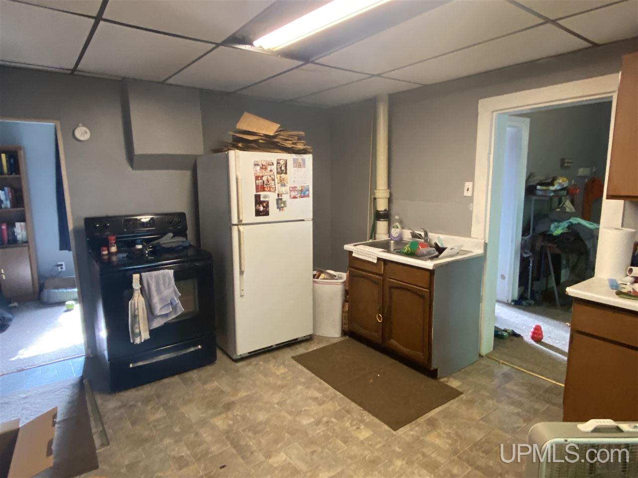 325 West Ridge Street Ishpeming, MI 49849 - Photo 39 of 57