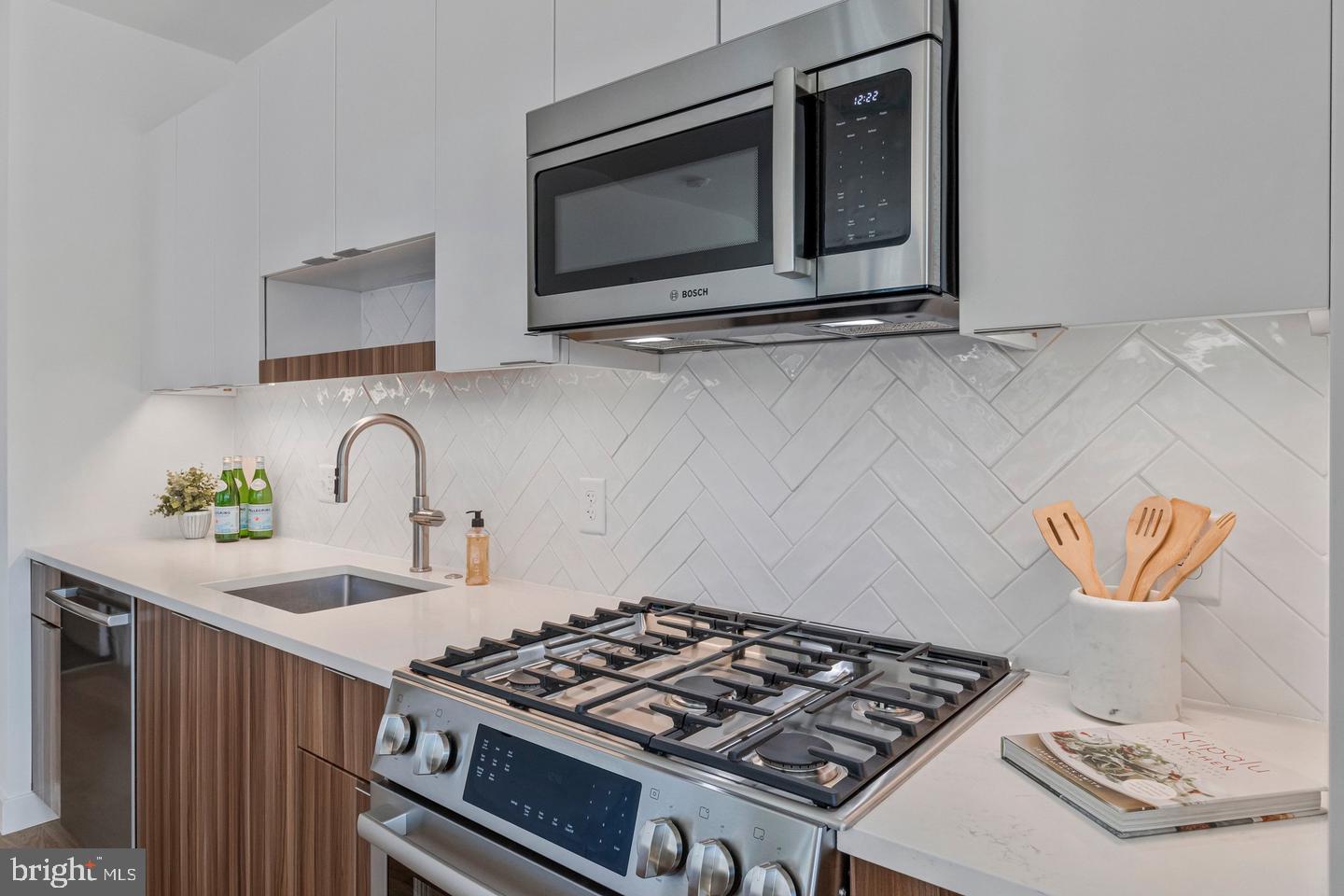 7175 12th Street Northwest, Unit 302 Washington, DC 20012 - Photo 5 of 54