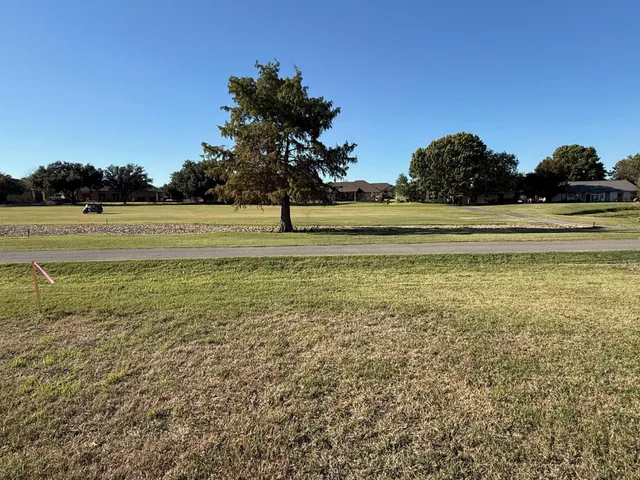 $539,900 | 134 Pinehurst Street, Meadowlakes, TX 78654