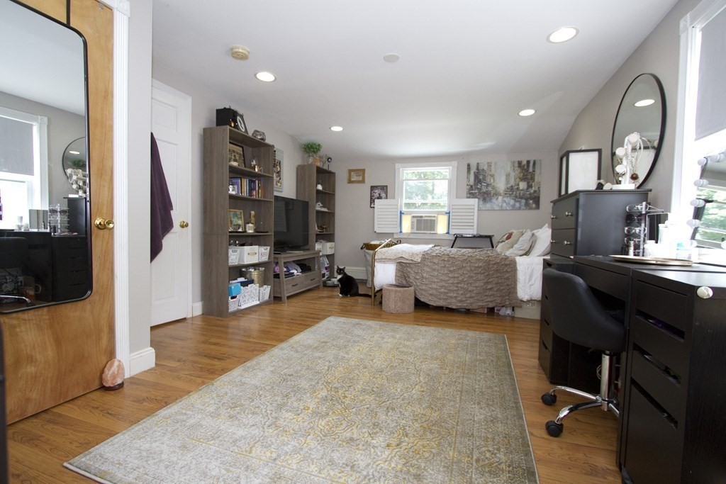 7 Reynolds Road Peabody, MA 01960 - Photo 15 of 24 Gallery Image 15