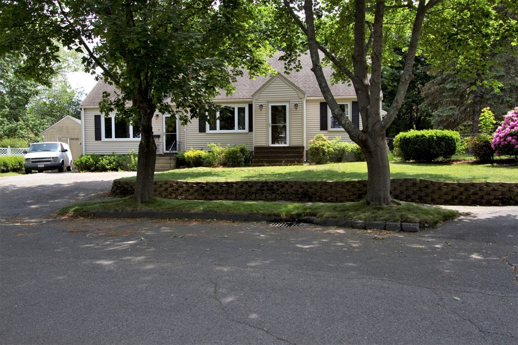 7 Reynolds Road Peabody, MA 01960 - Photo 24 of 24 Gallery Image 24