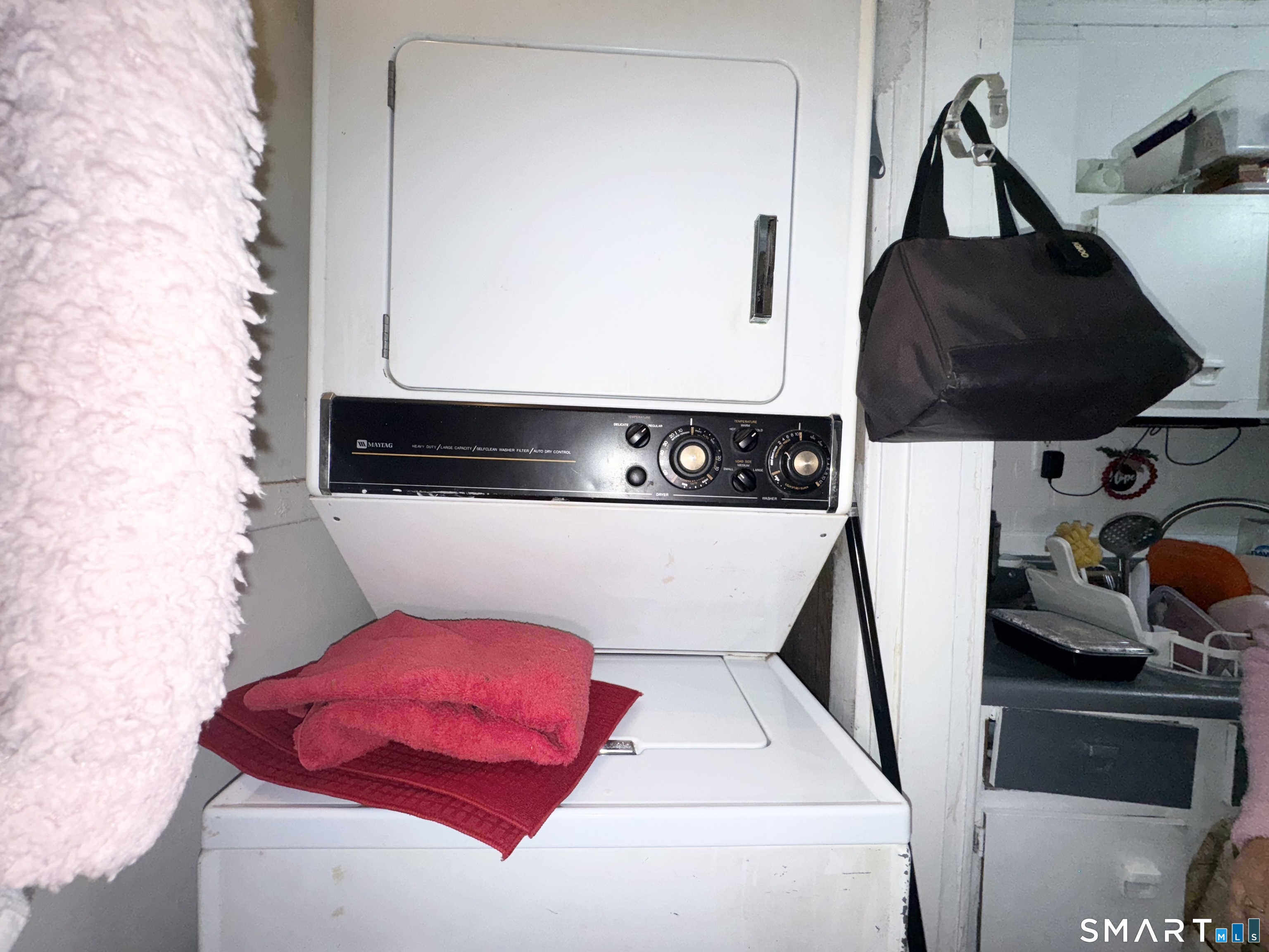 107 Colony Street Bridgeport, CT 06610 - Photo 11 of 34