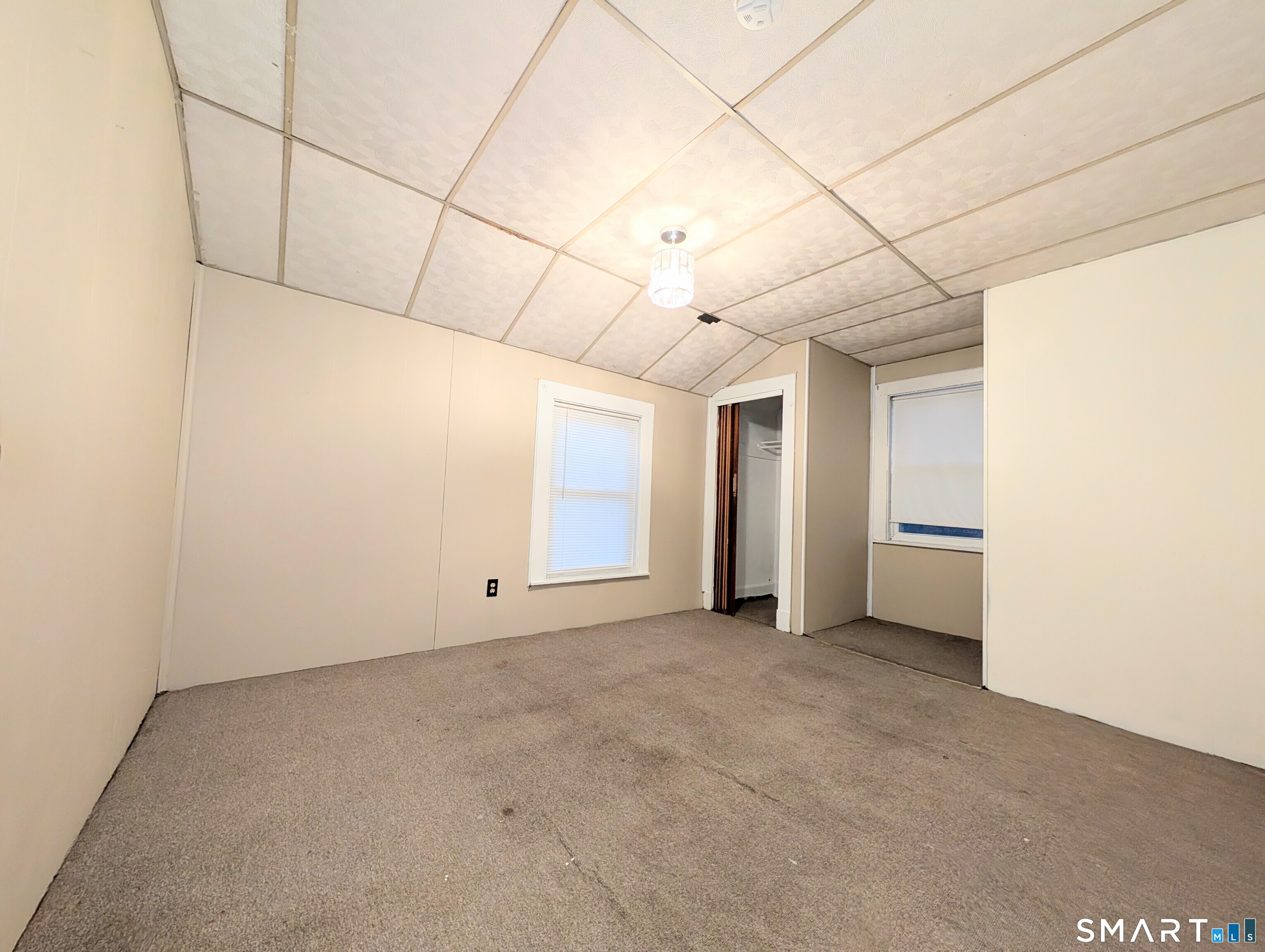 107 Colony Street Bridgeport, CT 06610 - Photo 27 of 34