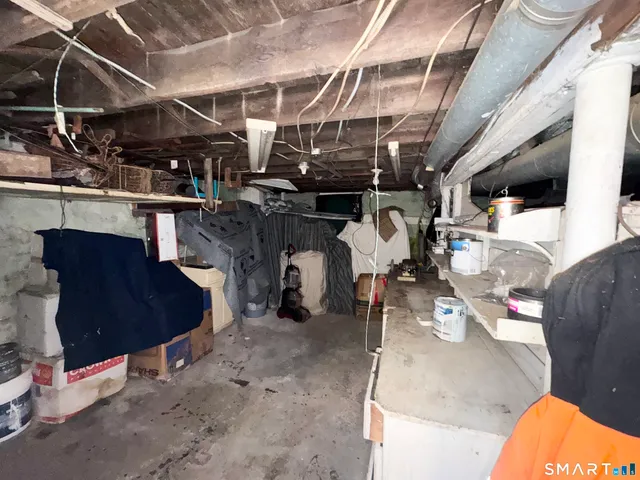 $379,000 | 107 Colony Street, Bridgeport, CT 06610