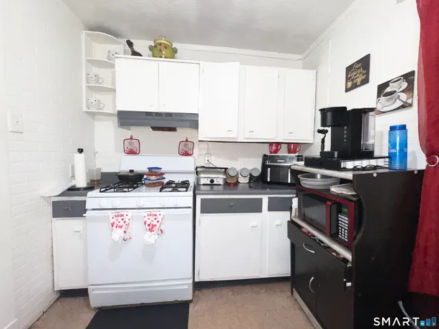 $379,000 | 107 Colony Street, Bridgeport, CT 06610