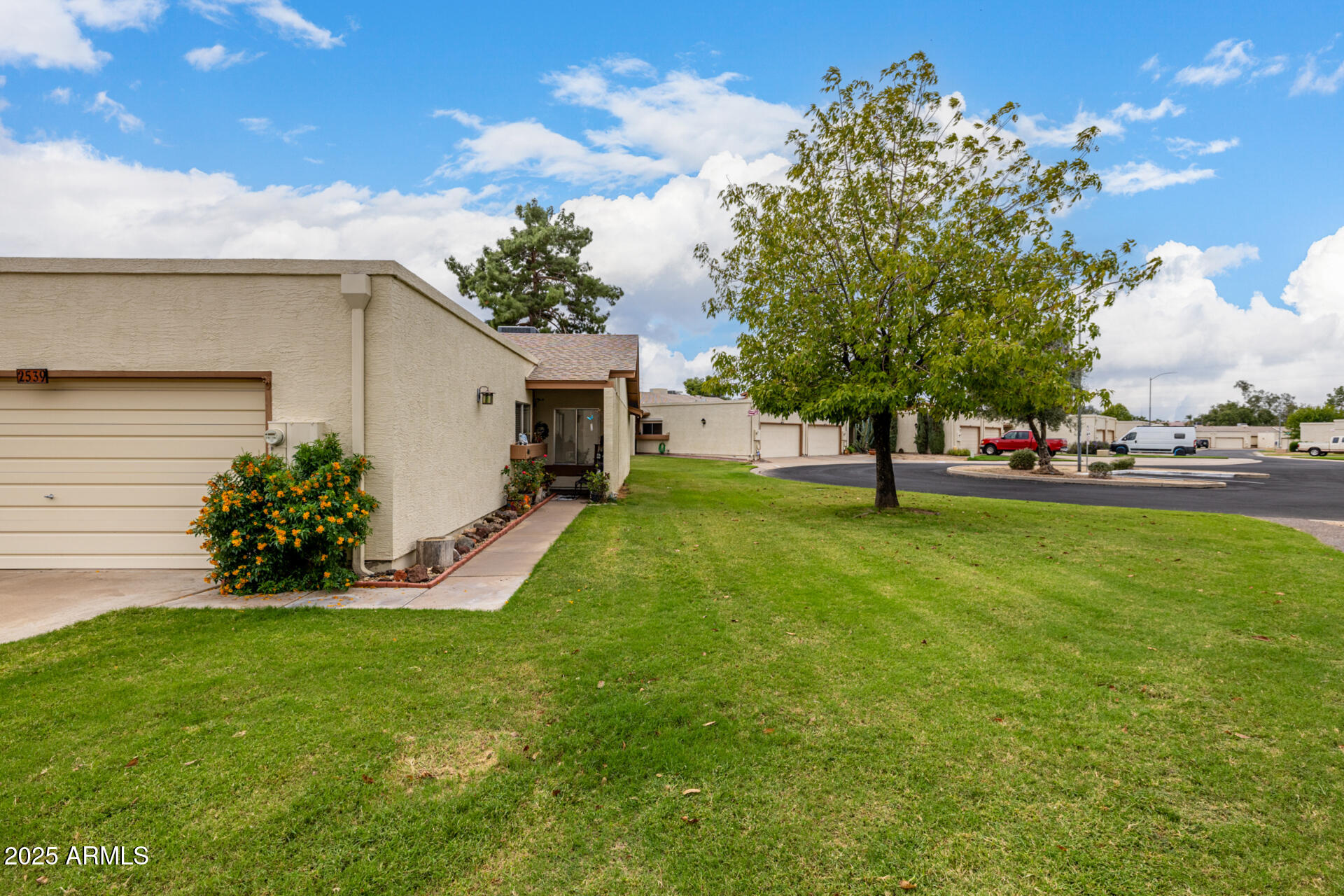 2539 West Pershing Avenue Phoenix, AZ 85029 - Photo 2 of 33 03 Pershing