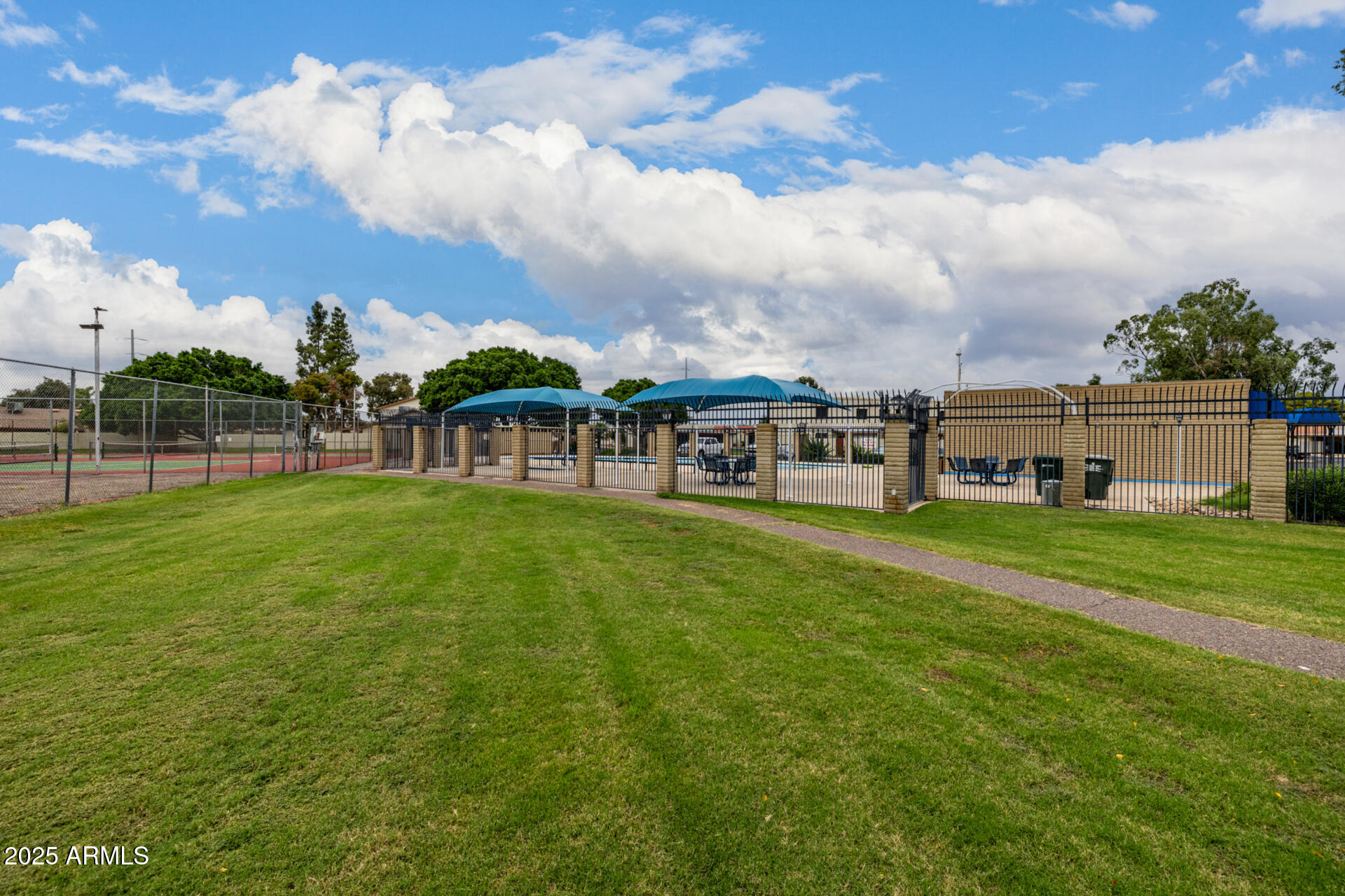 2539 West Pershing Avenue Phoenix, AZ 85029 - Photo 30 of 33 35 Pershing